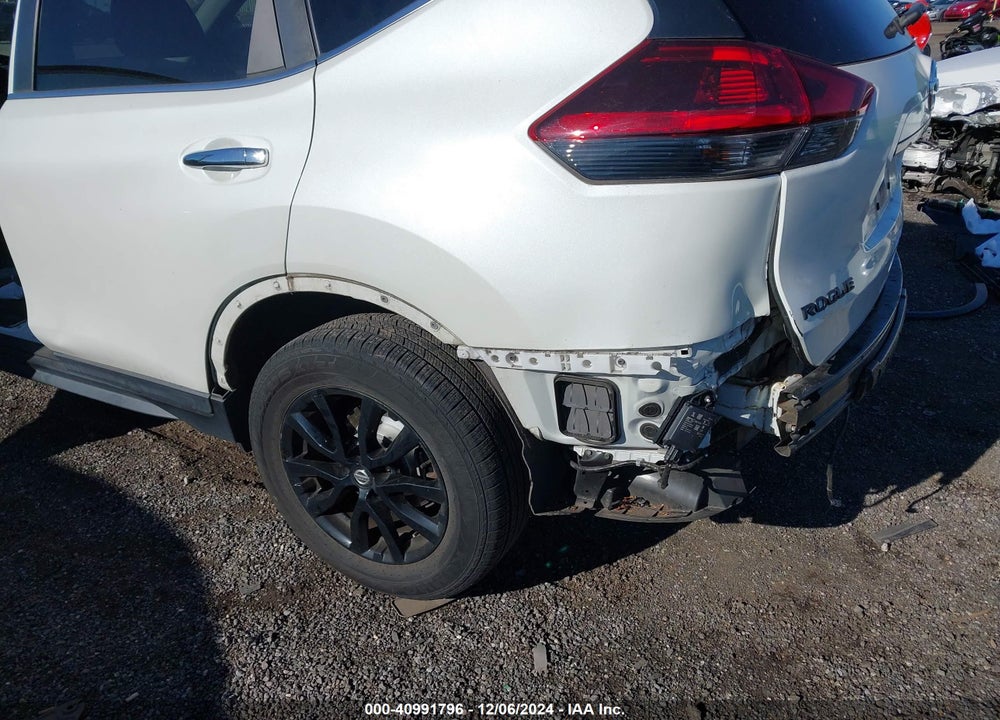 2018 NISSAN ROGUE SV VIN: 5N1AT2MV3JC745494
