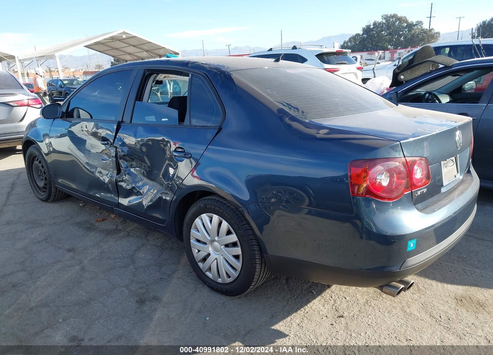 2010 VOLKSWAGEN JETTA S VIN: 3VWJZ7AJ0AM085217