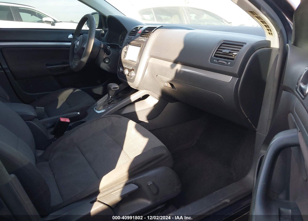 2010 VOLKSWAGEN JETTA S VIN: 3VWJZ7AJ0AM085217