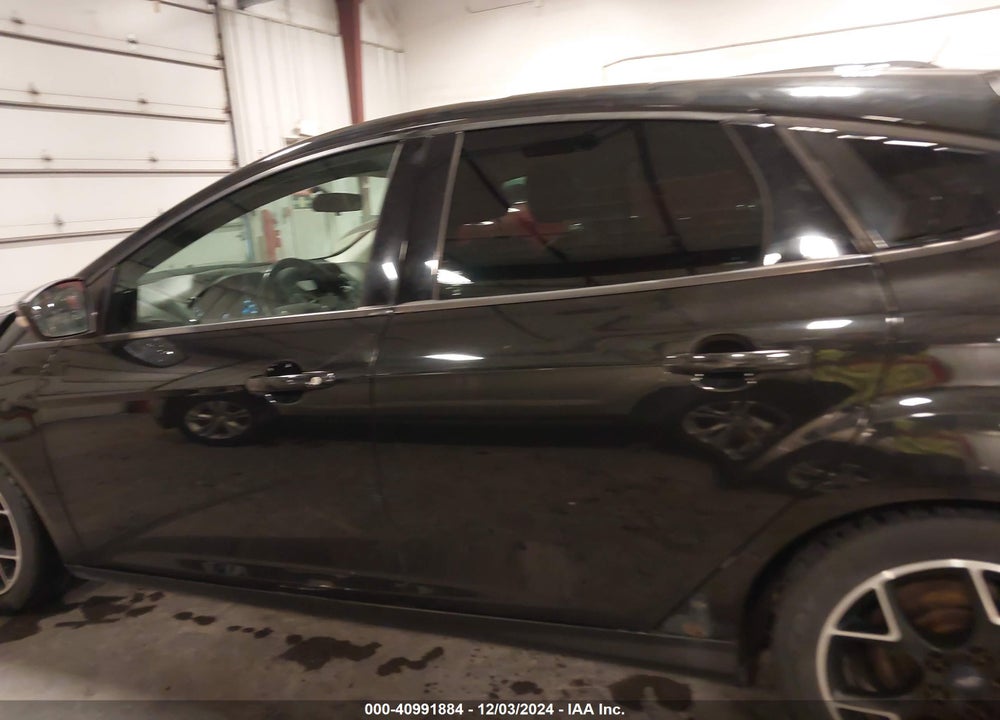 2014 FORD FOCUS SE VIN: 1FADP3K28EL229633