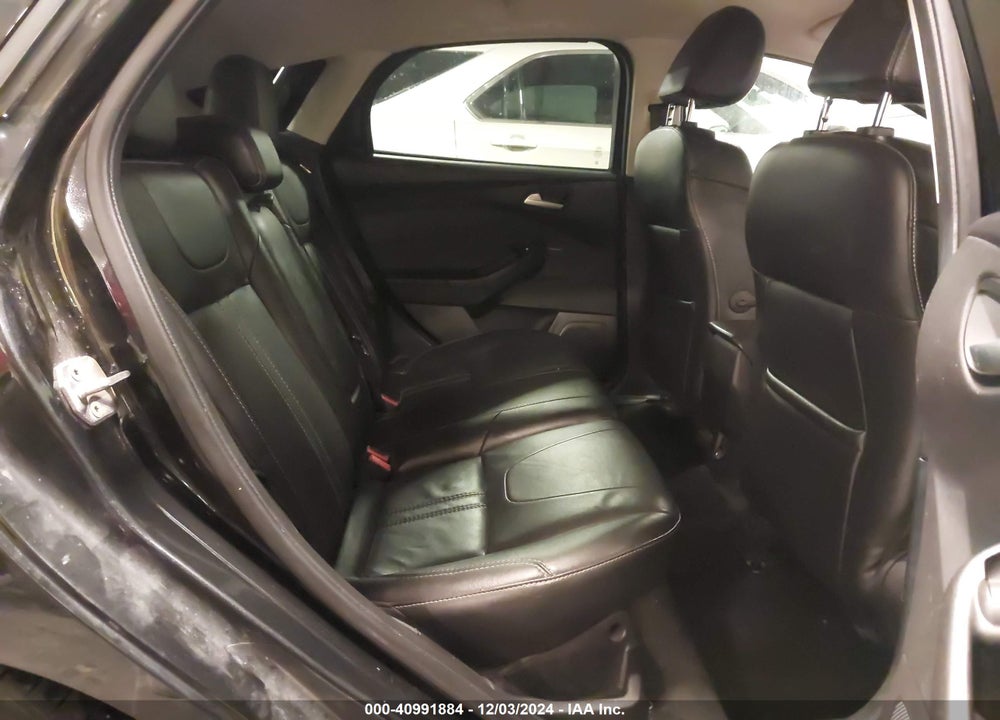 2014 FORD FOCUS SE VIN: 1FADP3K28EL229633