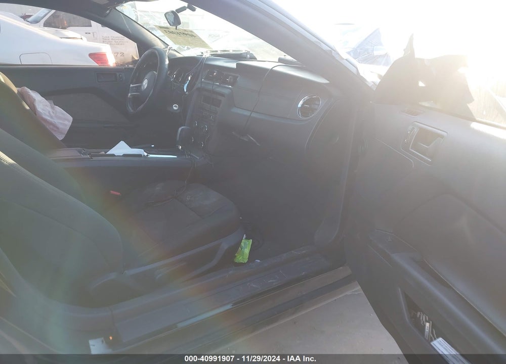 2014 FORD MUSTANG VIN: 1ZVBP8AM1E5274576