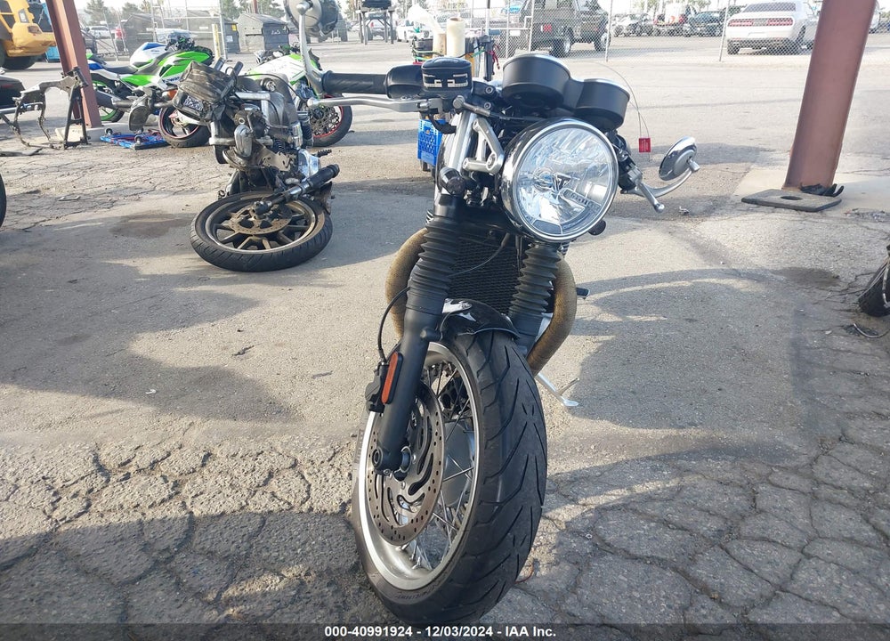 2016 TRIUMPH MOTORCYCLE THRUXTON 1200 VIN: SMTD20HF4GT761175