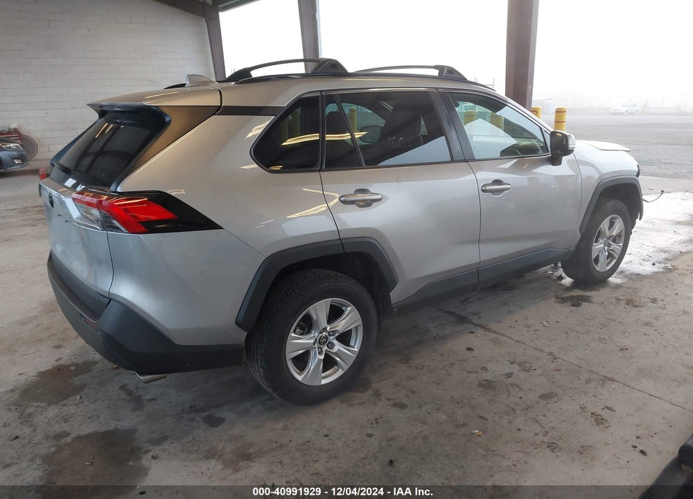 2021 TOYOTA RAV4 XLE VIN: 2T3P1RFV0MW243067