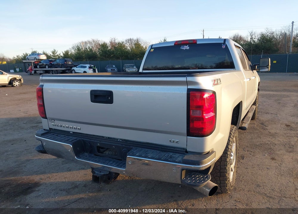 2015 CHEVROLET SILVERADO 2500HD LTZ VIN: 1GC1KWE83FF110157