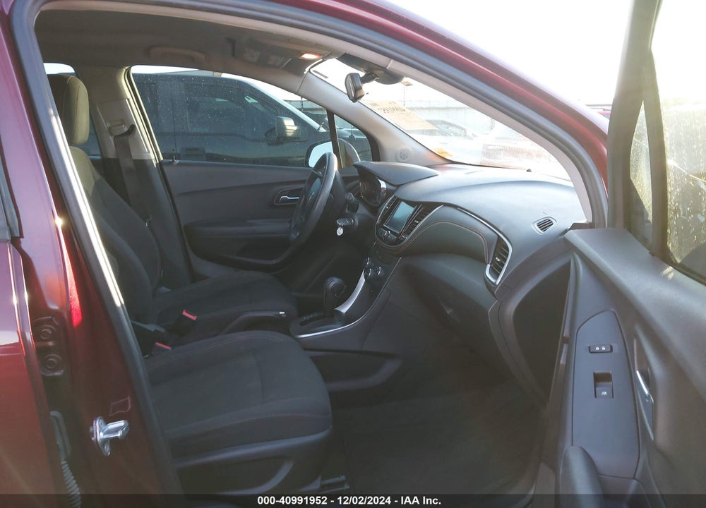 2017 CHEVROLET TRAX LS VIN: 3GNCJKSB6HL198660