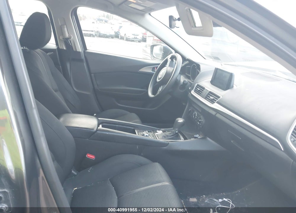 2018 MAZDA 3 SPORT VIN: 3MZBN1U74JM229090