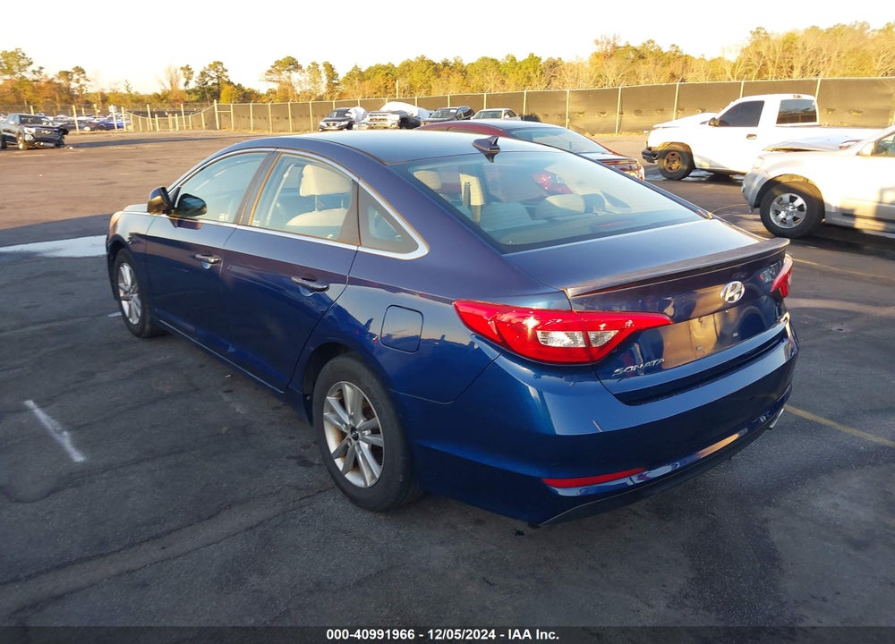 2015 HYUNDAI SONATA SE VIN: 5NPE24AF7FH157160