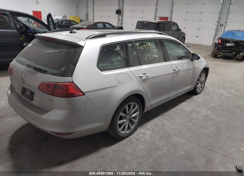 2016 VOLKSWAGEN GOLF SPORTWAGEN TSI SE 4-DOOR VIN: 3VWC17AU3GM503451