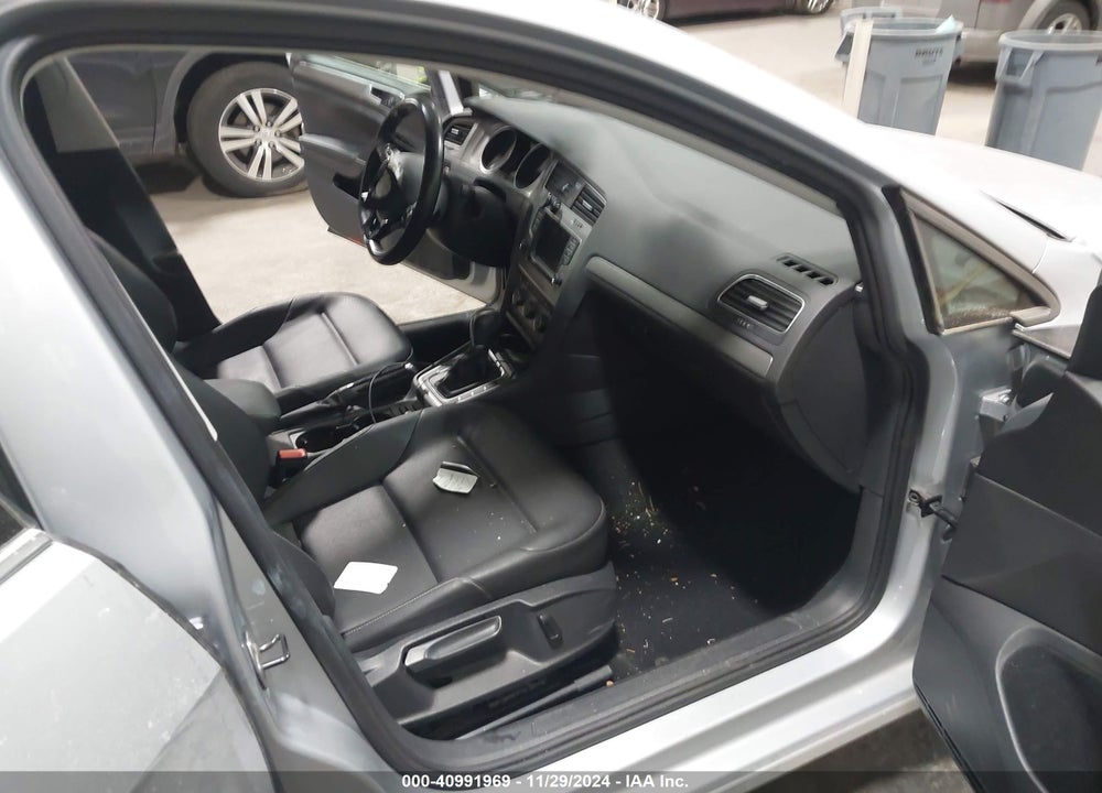 2016 VOLKSWAGEN GOLF SPORTWAGEN TSI SE 4-DOOR VIN: 3VWC17AU3GM503451