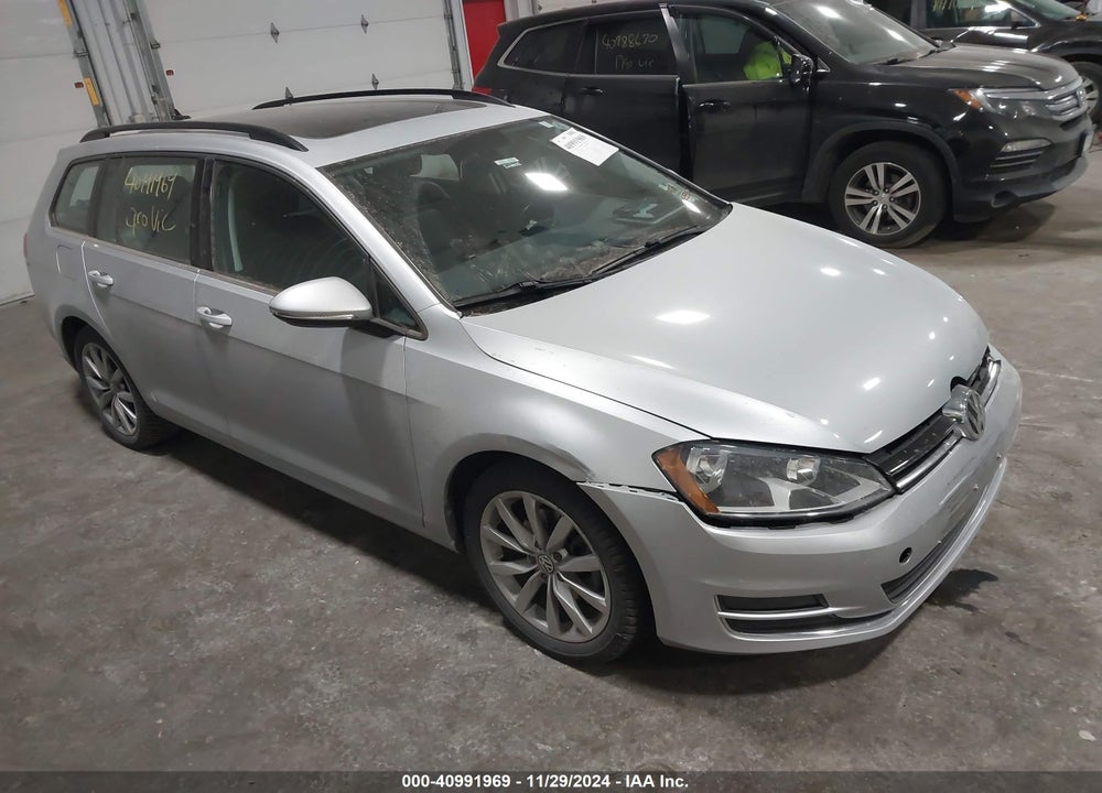 2016 VOLKSWAGEN GOLF SPORTWAGEN TSI SE 4-DOOR VIN: 3VWC17AU3GM503451