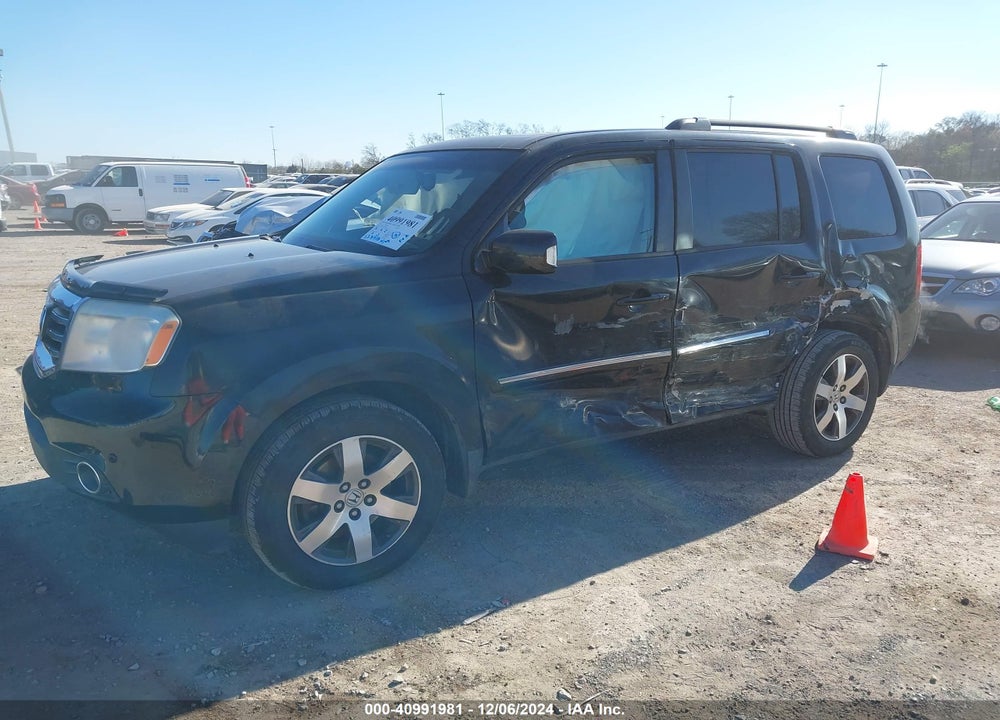 2012 HONDA PILOT TOURING VIN: 5FNYF3H94CB030761