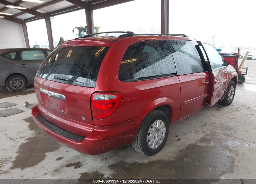 2006 CHRYSLER TOWN & COUNTRY LX VIN: 2A8GP44R16R743560