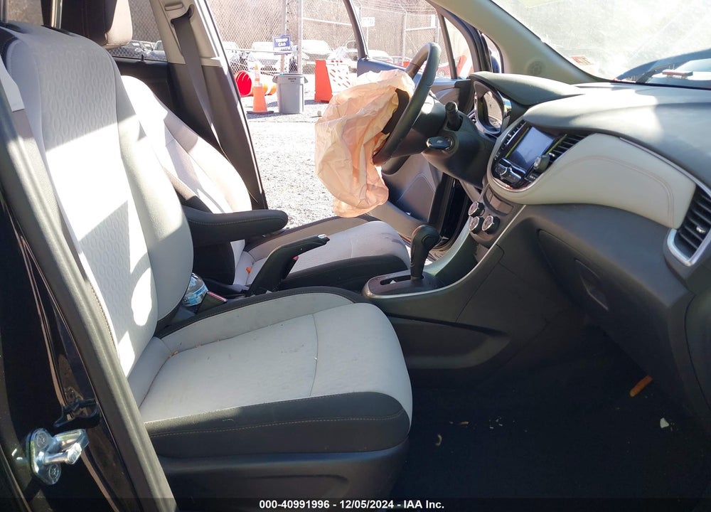 2022 CHEVROLET TRAX FWD LS VIN: KL7CJKSM5NB544704