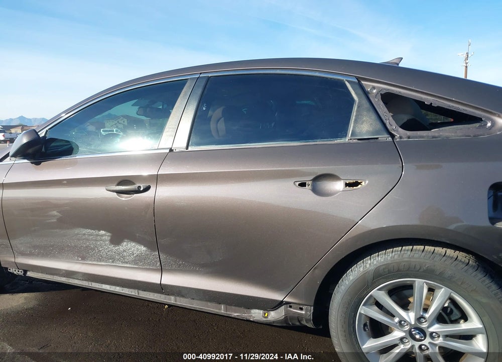 2016 HYUNDAI SONATA SE VIN: 5NPE24AF7GH410348