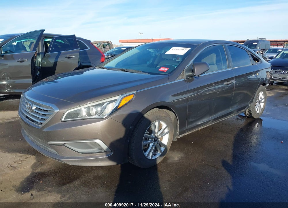 2016 HYUNDAI SONATA SE VIN: 5NPE24AF7GH410348