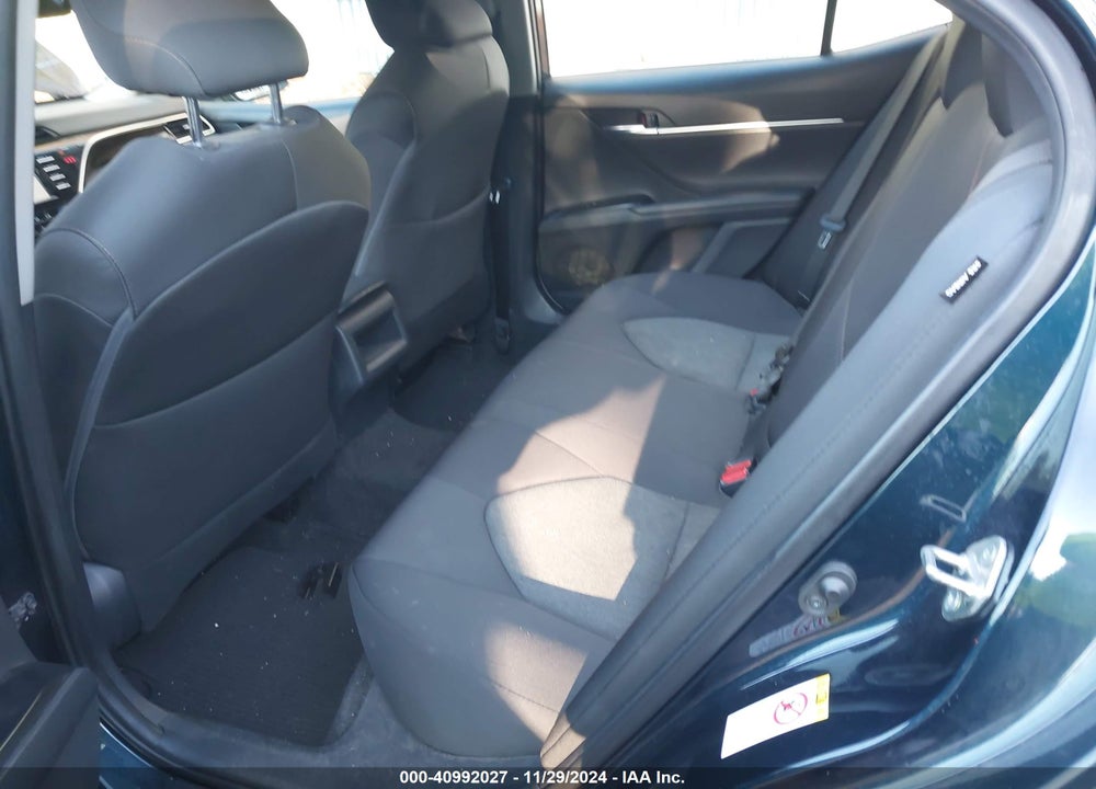 2018 TOYOTA CAMRY LE VIN: 4T1B11HK0JU596296