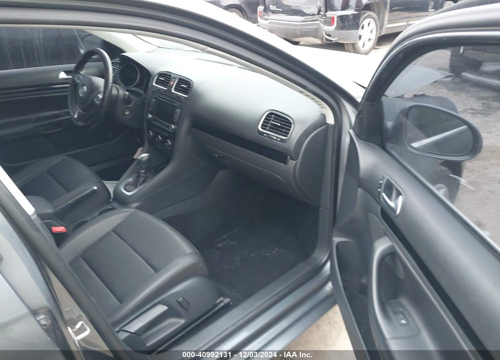 2014 VOLKSWAGEN JETTA SPORTWAGEN 2.0L TDI VIN: 3VWPL7AJ5EM618566