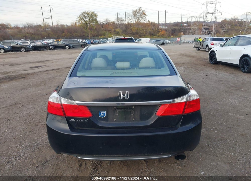 2013 HONDA ACCORD LX VIN: 1HGCR2F33DA221626