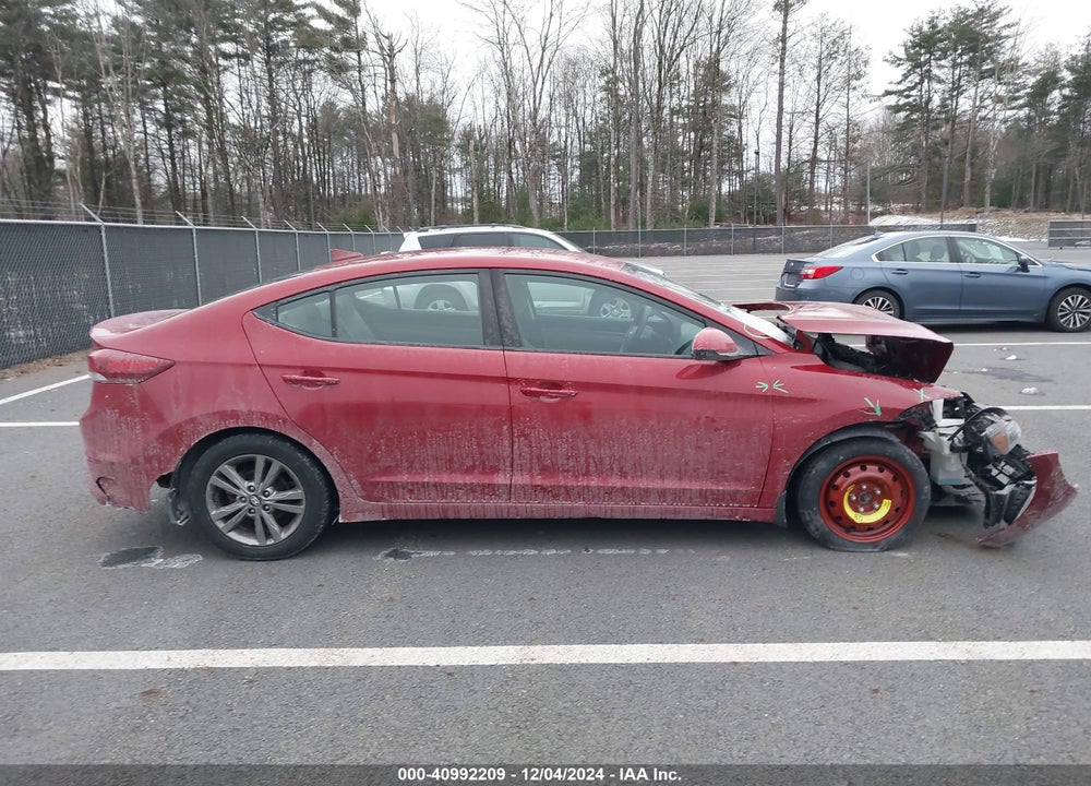 2018 HYUNDAI ELANTRA SEL VIN: KMHD84LF5JU574455