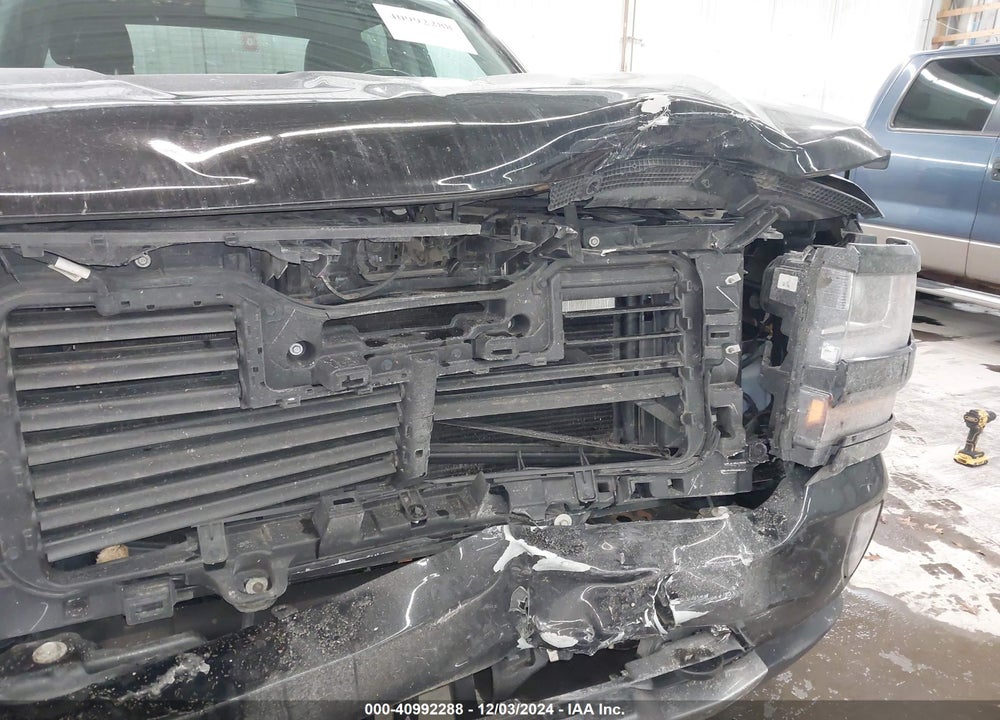 2018 CHEVROLET SILVERADO 1500 VIN: 3GCUKREC8JG378292