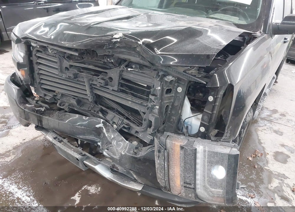 2018 CHEVROLET SILVERADO 1500 VIN: 3GCUKREC8JG378292