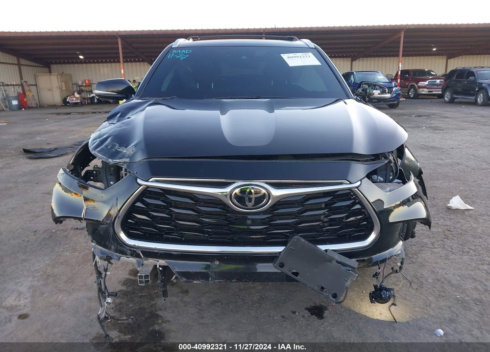 2022 TOYOTA HIGHLANDER PLATINUM VIN: 5TDFZRBH6NS256039
