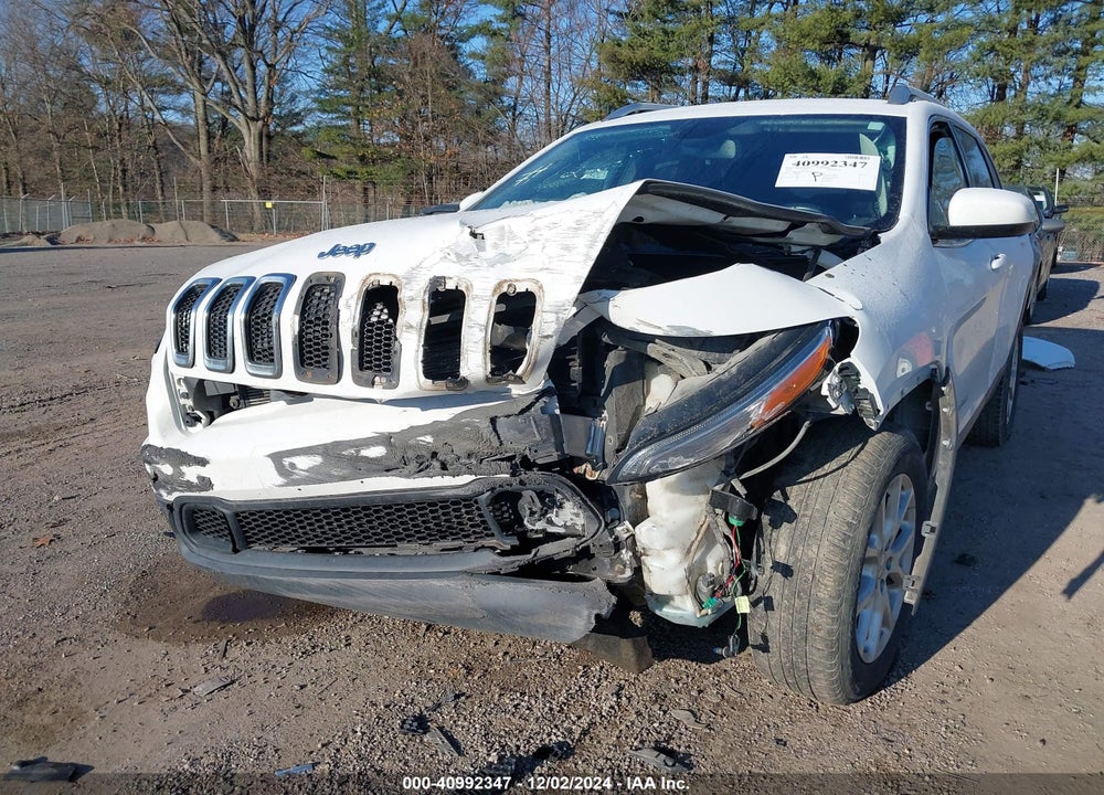 2015 JEEP CHEROKEE LATITUDE VIN: 1C4PJMCS9FW558466