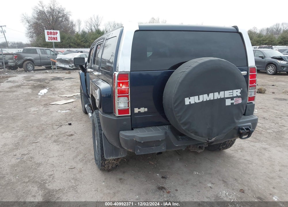2007 HUMMER H3 SUV VIN: 5GTDN13E678126612