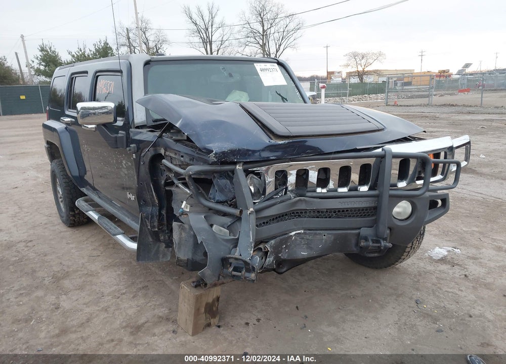 2007 HUMMER H3 SUV VIN: 5GTDN13E678126612