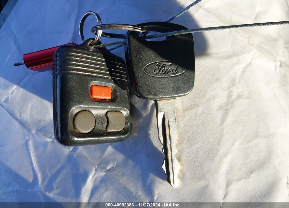 2000 FORD F-150 LARIAT/WORK SERIES/XL/XLT VIN: 1FTRX17L3YKA61626