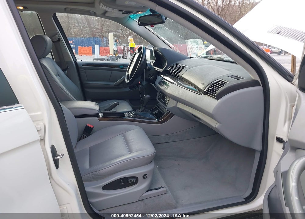 2006 BMW X5 4.4I VIN: 5UXFB53576LV25930