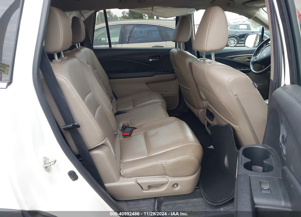 2017 HONDA PILOT EX-L VIN: 5FNYF5H52HB009567