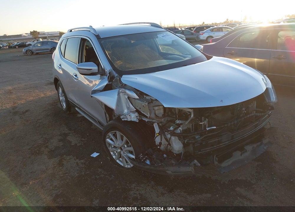 2018 NISSAN ROGUE SV VIN: 5N1AT2MTXJC796019