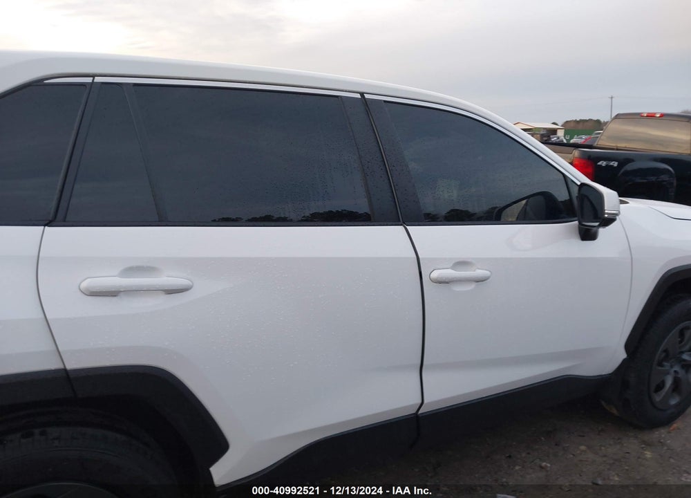 2024 TOYOTA RAV4 LE VIN: 2T3K1RFVXRC277018