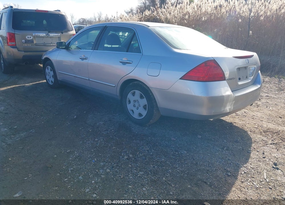 2006 HONDA ACCORD 2.4 LX VIN: JHMCM56426C000600