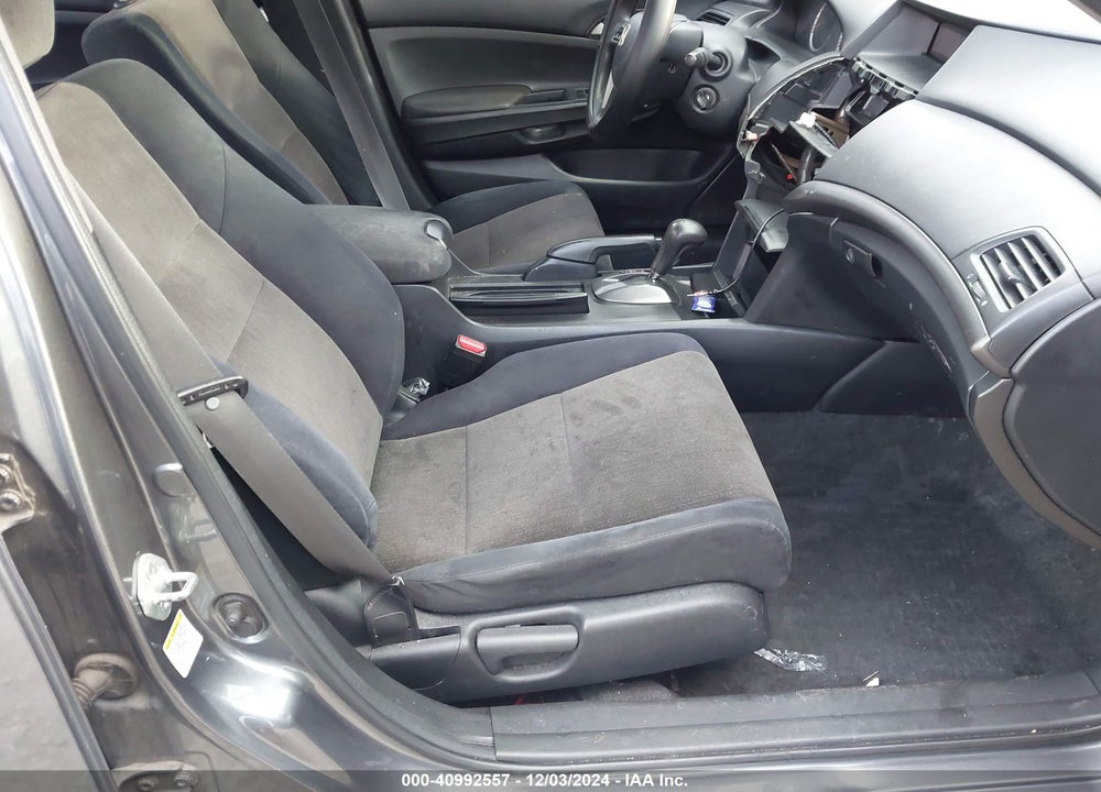 2010 HONDA ACCORD 2.4 LX VIN: 1HGCP2F38AA132765