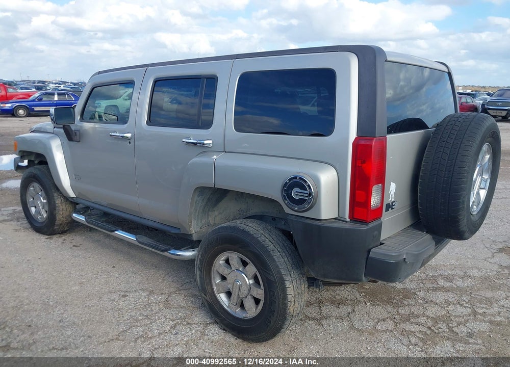2006 HUMMER H3 SUV VIN: 5GTDN136268315295