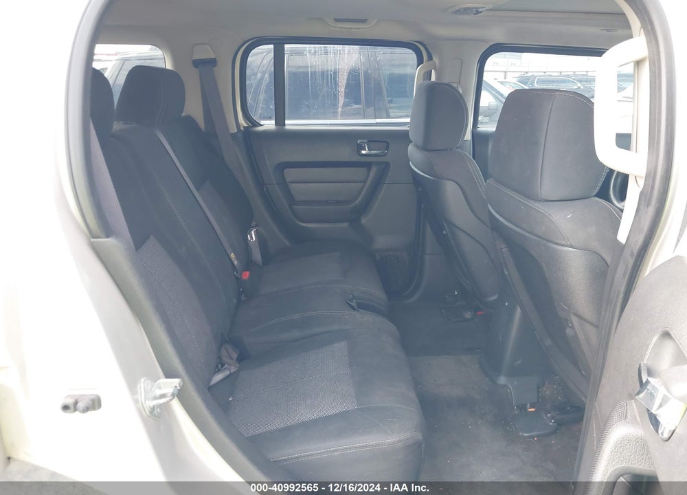 2006 HUMMER H3 SUV VIN: 5GTDN136268315295