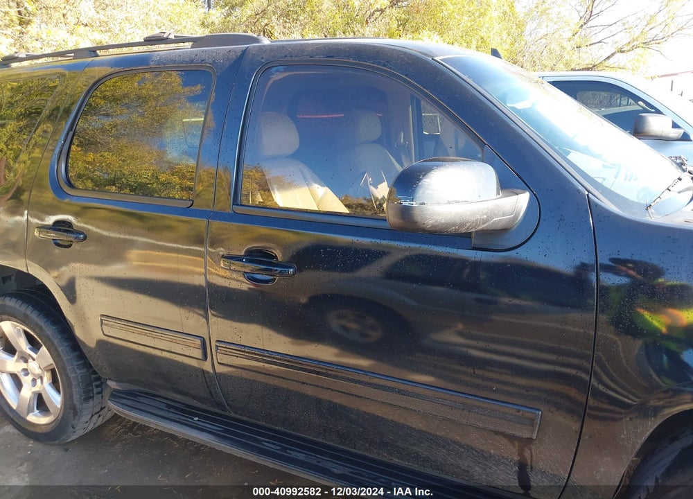 2011 CHEVROLET TAHOE LT VIN: 1GNSCBE0XBR105140