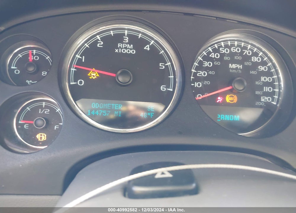 2011 CHEVROLET TAHOE LT VIN: 1GNSCBE0XBR105140