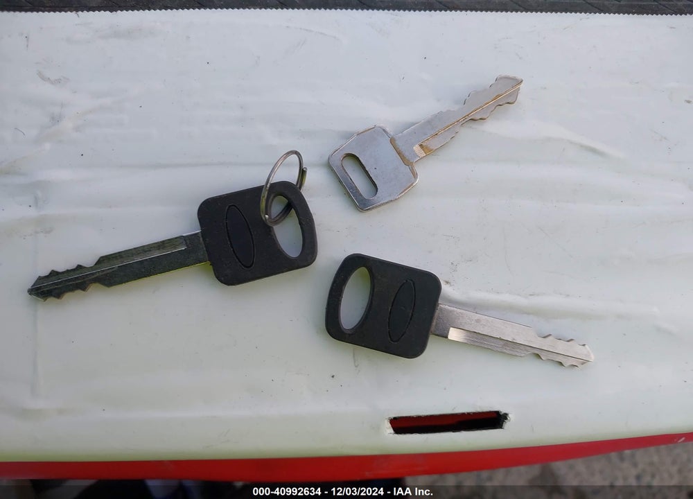 1992 FORD AEROSTAR VIN: 1FTDA34U7NZA76198