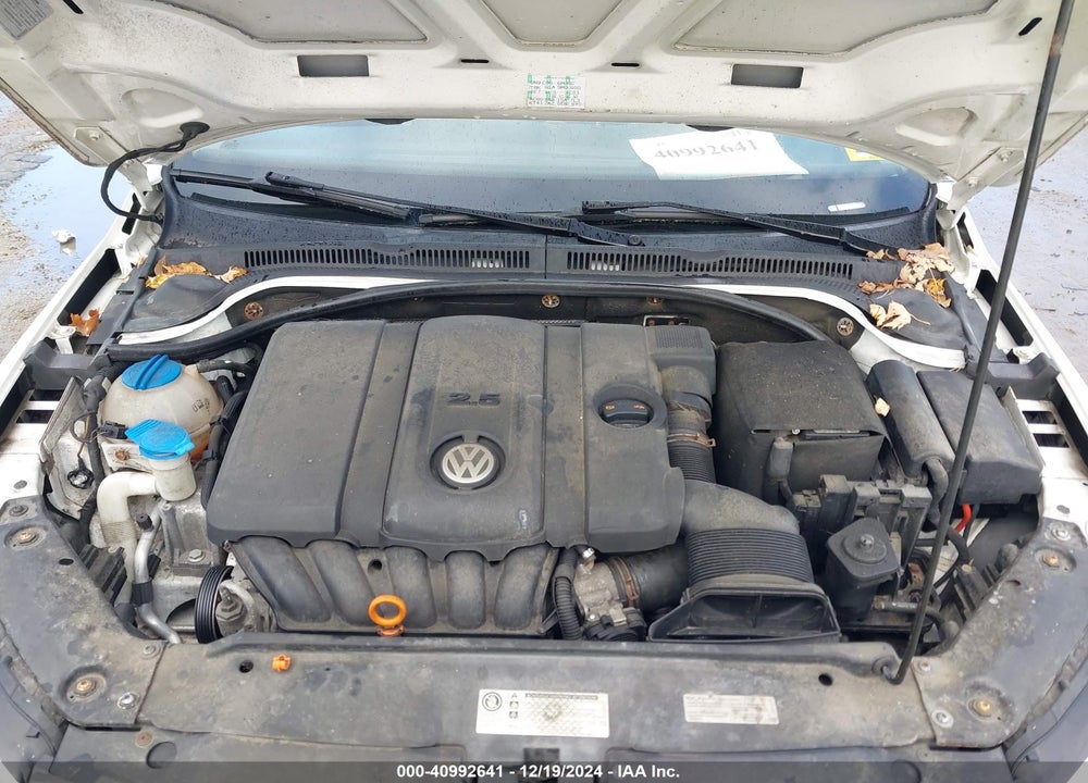 2013 VOLKSWAGEN JETTA 2.5L SE VIN: 3VWDP7AJXDM210148