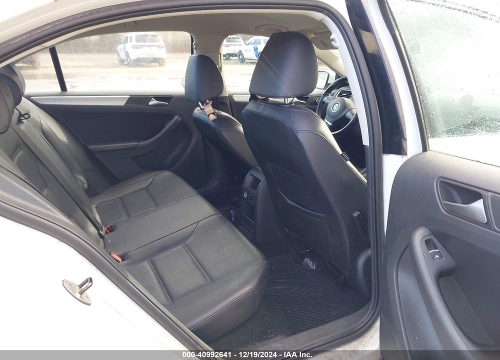 2013 VOLKSWAGEN JETTA 2.5L SE VIN: 3VWDP7AJXDM210148