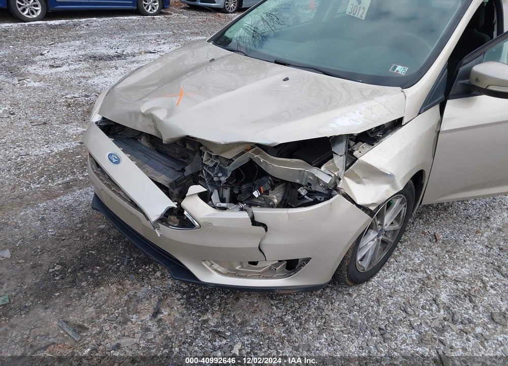2017 FORD FOCUS SE VIN: 1FADP3F24HL320011