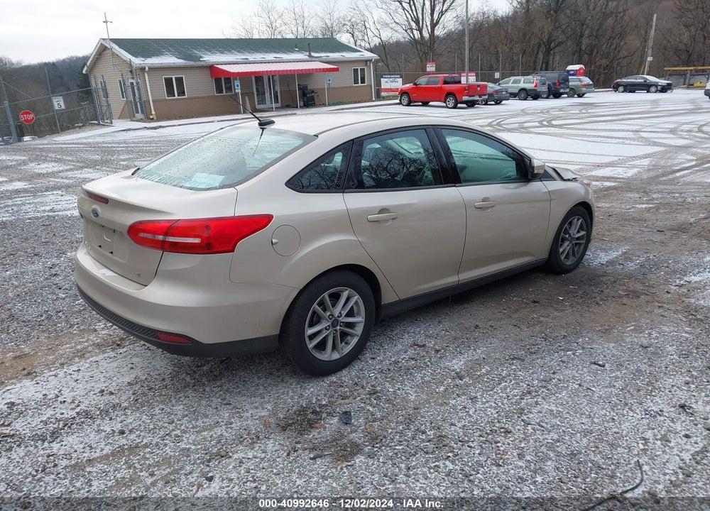 2017 FORD FOCUS SE VIN: 1FADP3F24HL320011