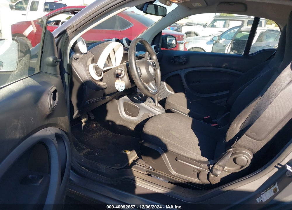 2018 SMART FORTWO ELECTRIC DRIVE PASSION/PRIME/PURE VIN: WMEFJ9BA1JK262215