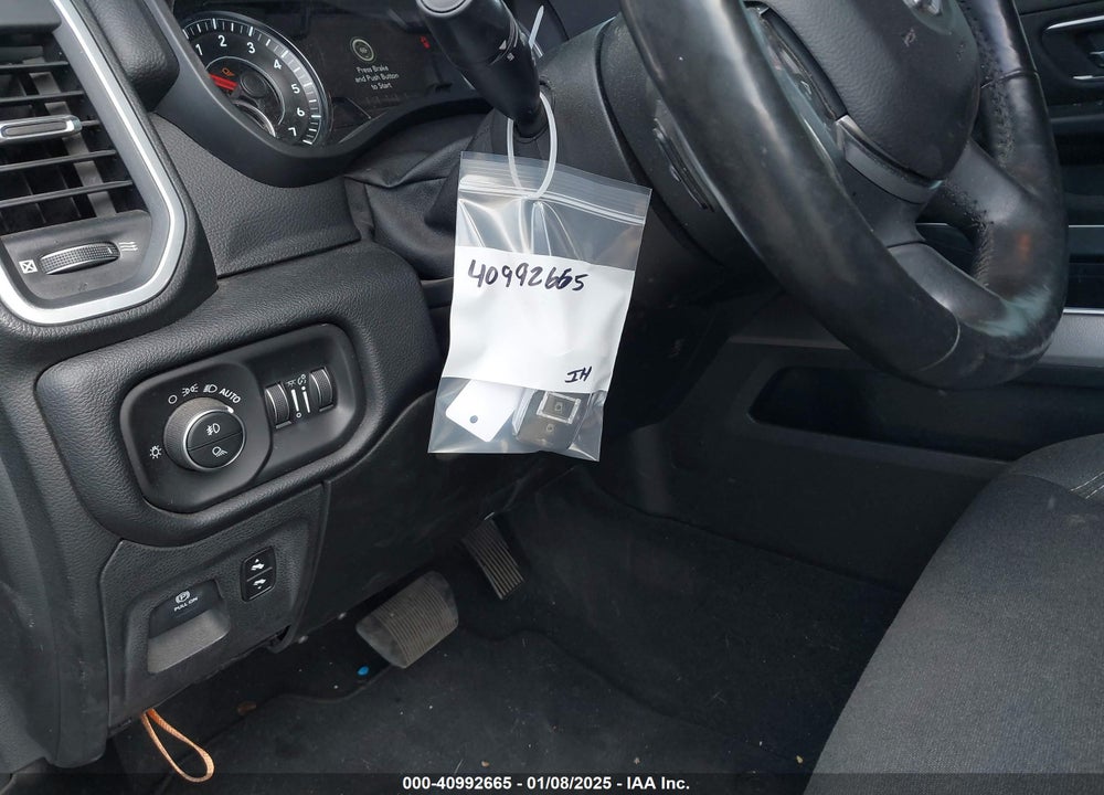 2019 RAM 1500 BIG HORN/LONE STAR 4X2 5'7 BOX VIN: 1C6RREFT9KN651054