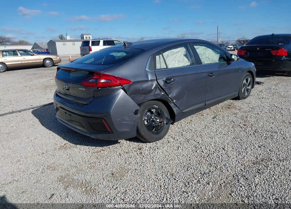 2018 HYUNDAI IONIQ HYBRID SEL VIN: KMHC75LC8JU072680