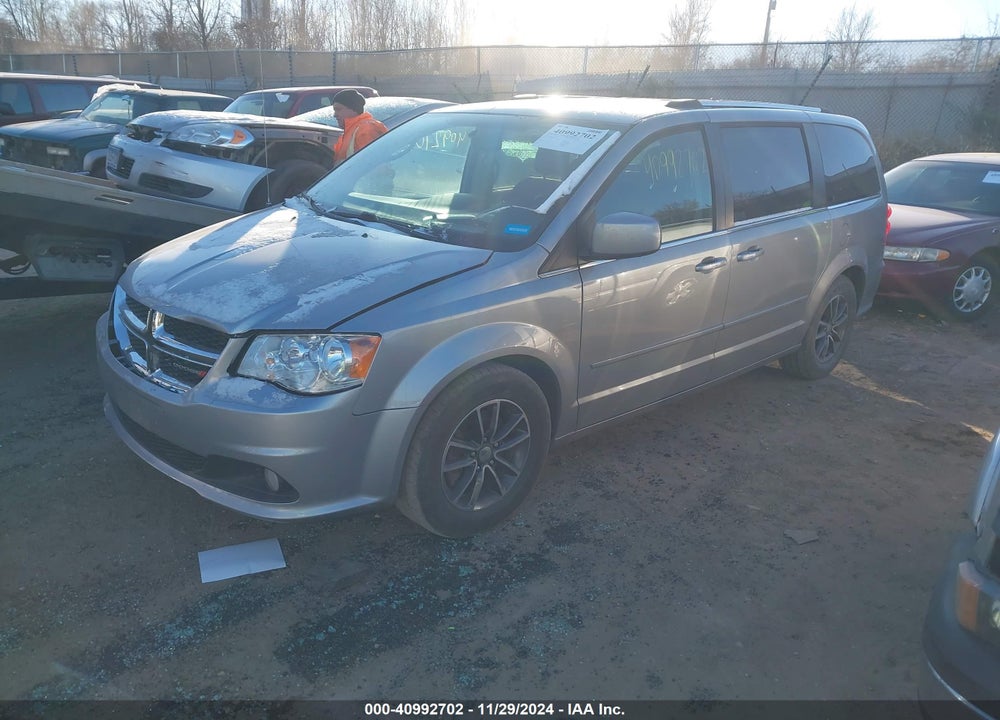 2017 DODGE GRAND CARAVAN SXT VIN: 2C4RDGCG3HR696125